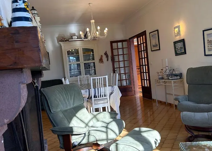 Semesterbostad La Hume Family & Harbor House