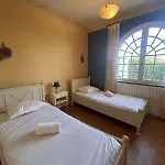 La Hume Family & Harbor House Gujan-Mestras