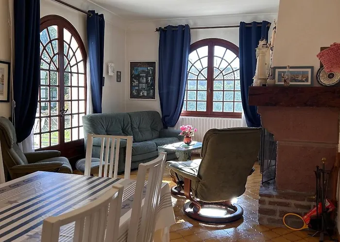 La Hume Family & Harbor House * Gujan-Mestras